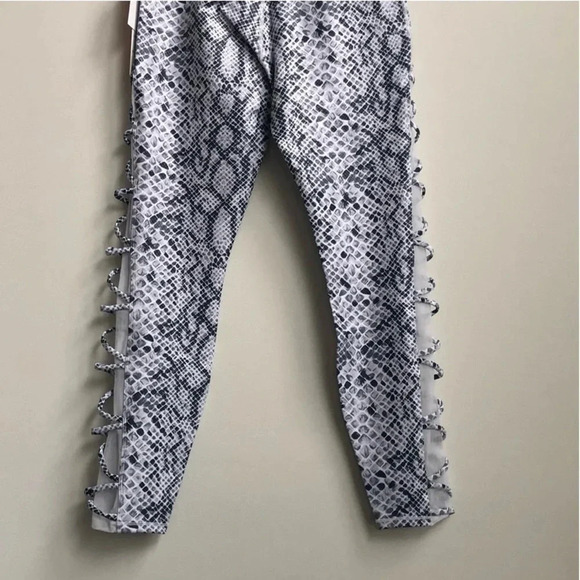 New Good American Snake print Legging Foil Zig Zag Python mesh detail activewear - Picture 13 of 15